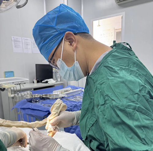 风雨突至，番禺二院不停歇，全力满足急症患者医疗需求